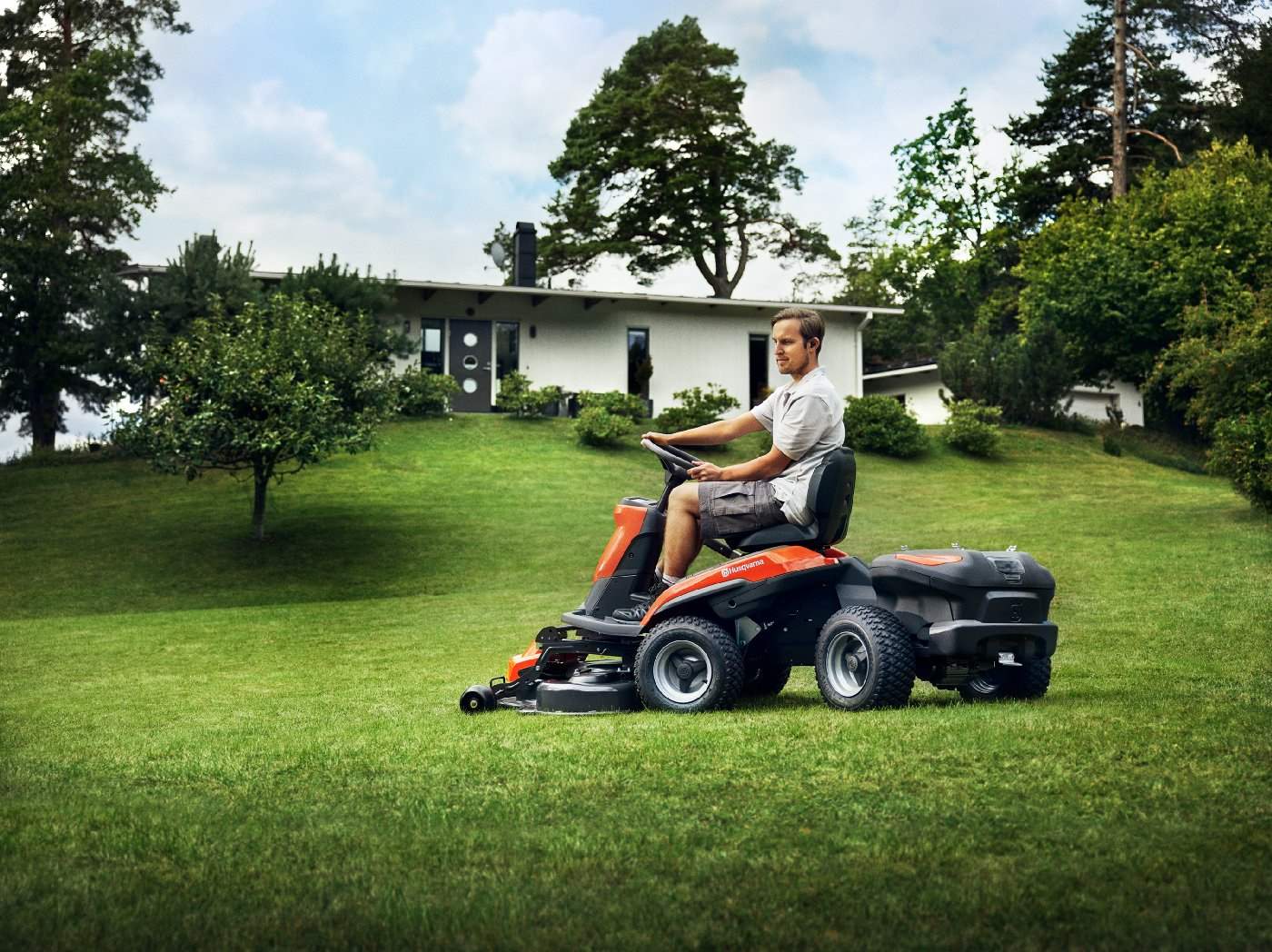 Husqvarna Akku-Frontmäher Rider 200iX - Grundgerät ohne Mähdeck